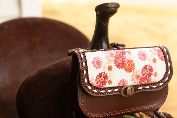 Pommel saddle/belt bag - Gerbera Daisy on hickory