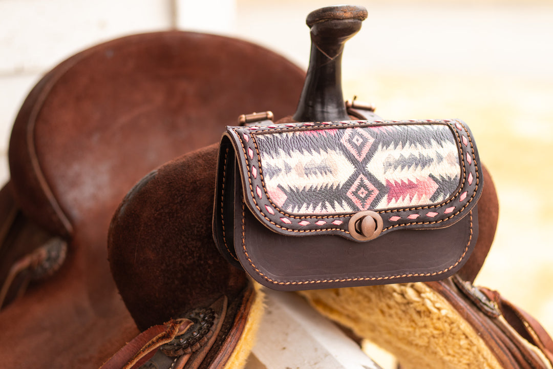 Pommel saddle/belt bag - light pink aztec