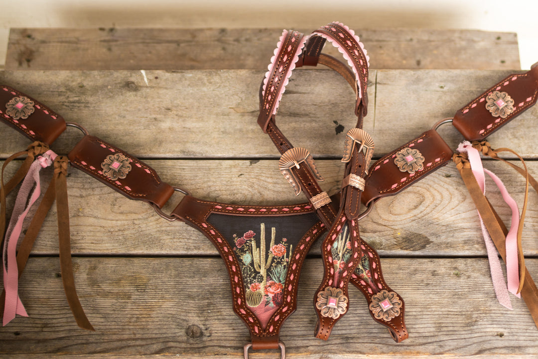 [ PREORDER ] Deset Rose in pink- large centerplate- tack set
